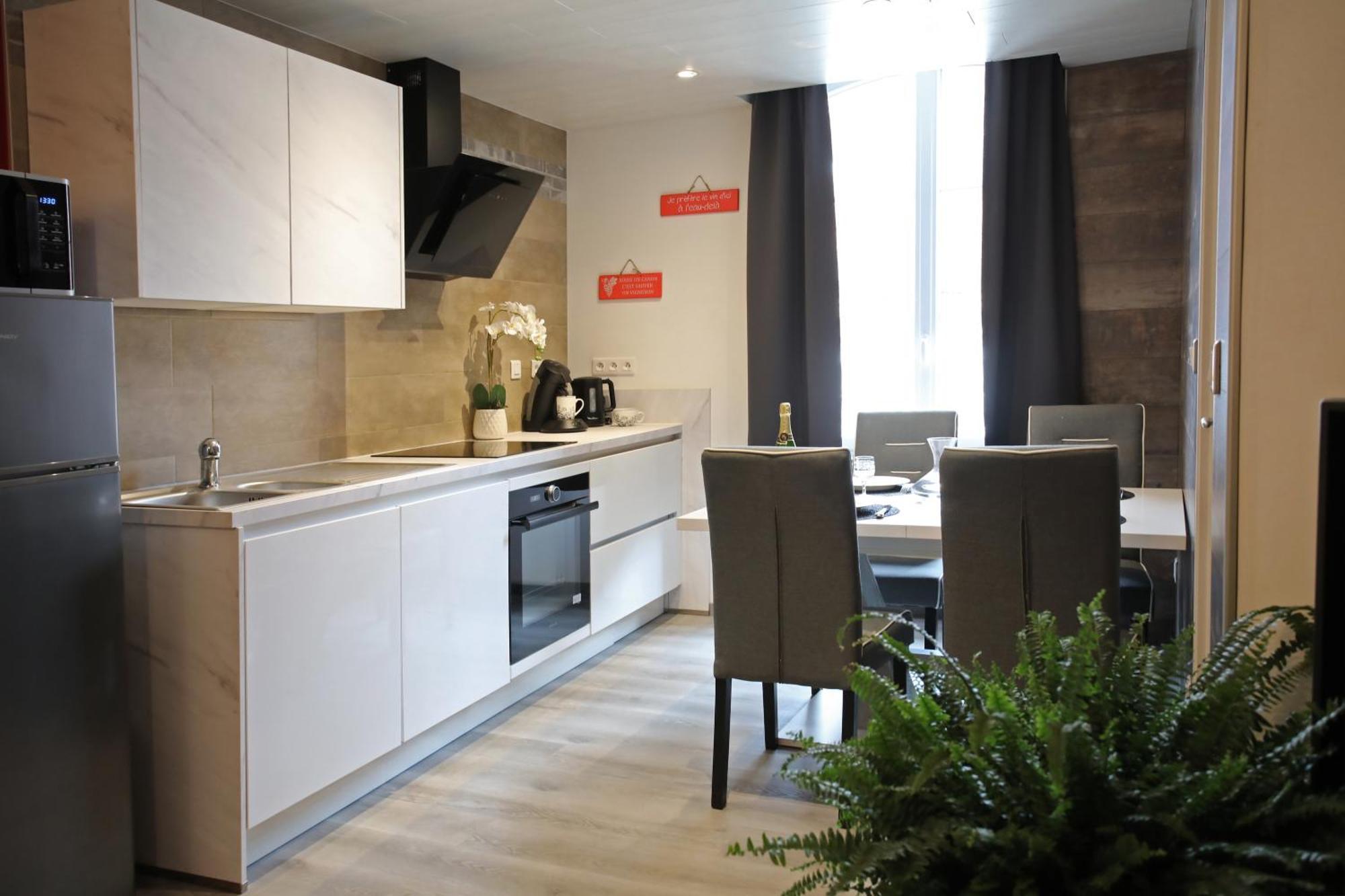 L'Atelier 57 - Votre Meuble Authentique ! Apartment Arbois Exterior photo